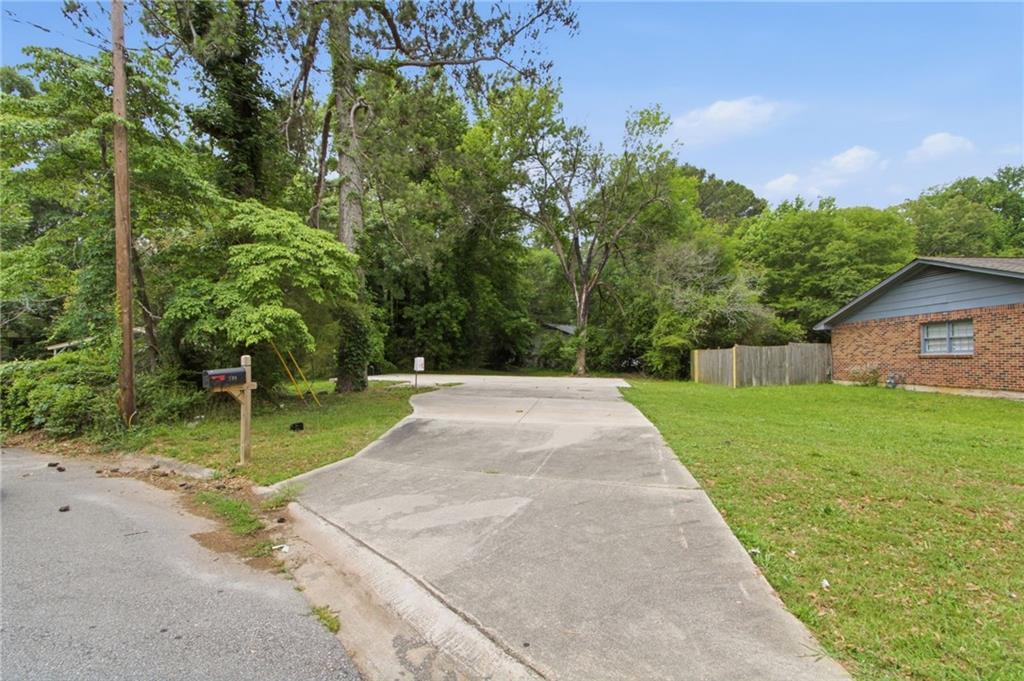 739 S Carter Dr., Jonesboro, GA 30236
