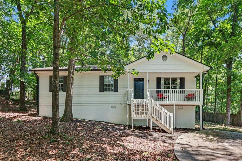 744 Johnson Rd., Adairsville, GA 30103