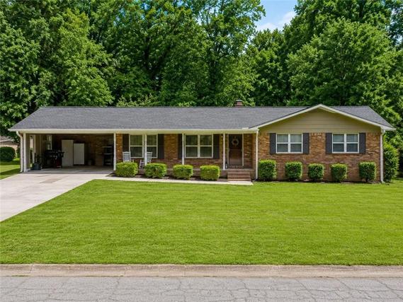 New Homes with Master Bedrooms on the 1st Floor That Attend Dorsett Shoals Elementary School: June 6th to June 12th