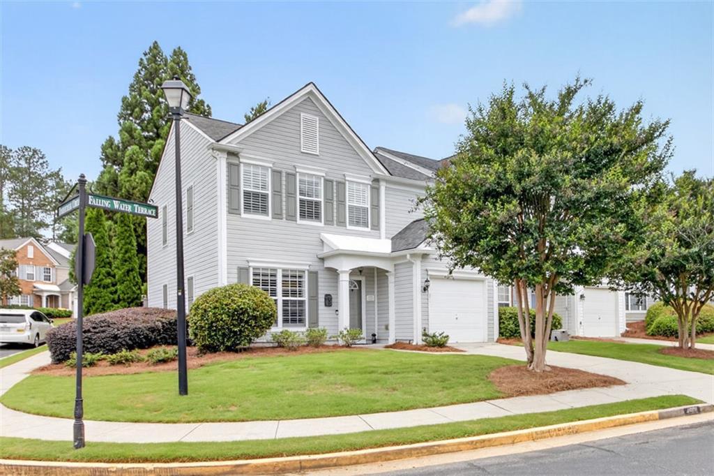 1059 Bridle Creek Dr., Flowery Branch, GA 30542