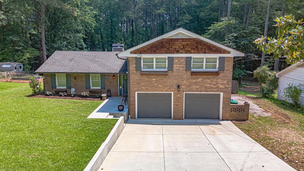 4456 Lake Ivanhoe Dr., Tucker, GA 30084