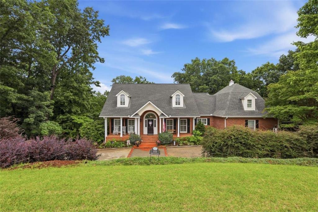 355 Smoke Rise Dr., Baldwin, GA 30511