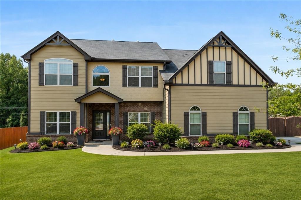 2748 Village Park Dr., Ellenwood, GA 30294