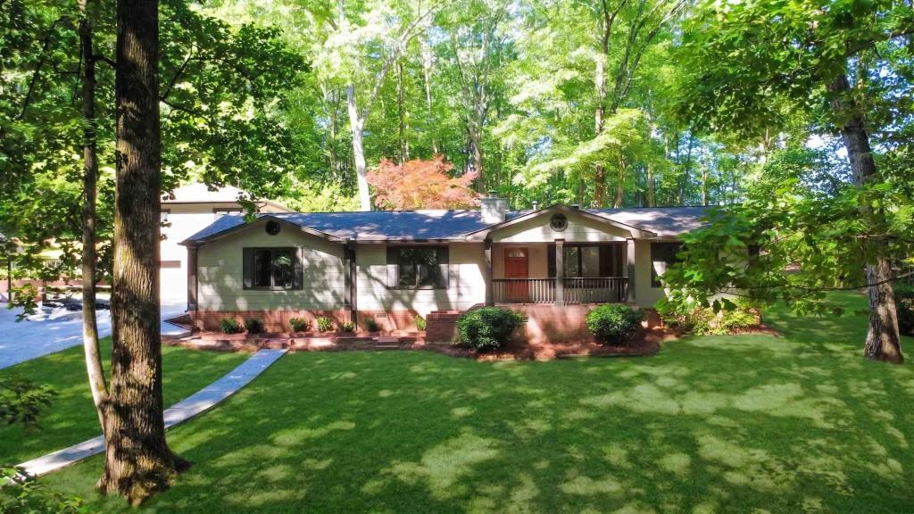 4934 Shiloh Dr., Loganville, GA 30052