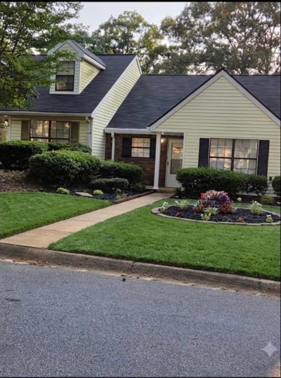 5427 Park Pl., Atlanta, GA 30349