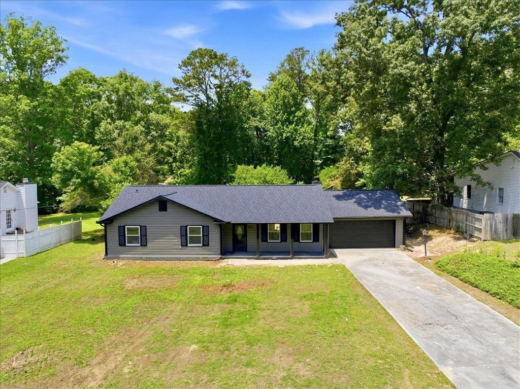 2115 Lost Forest Ln., Conyers, GA 30094