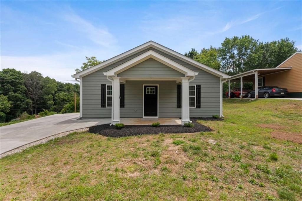 2270 Floyd Rd., Gainesville, GA 30507