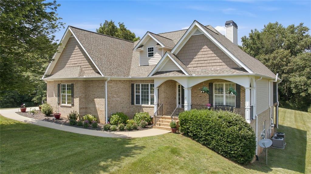 253 Sterling Meadows Dr., Demorest, GA 30535