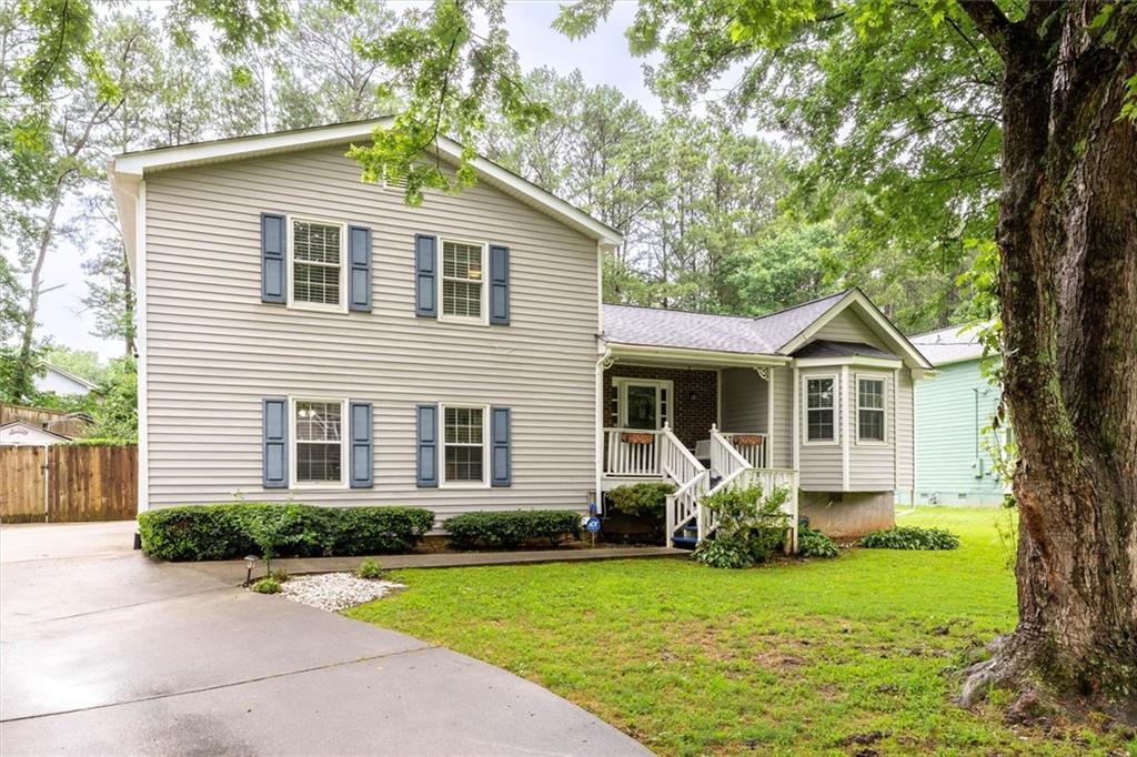 2440 Arbour Trace Ter., Suwanee, GA 30024