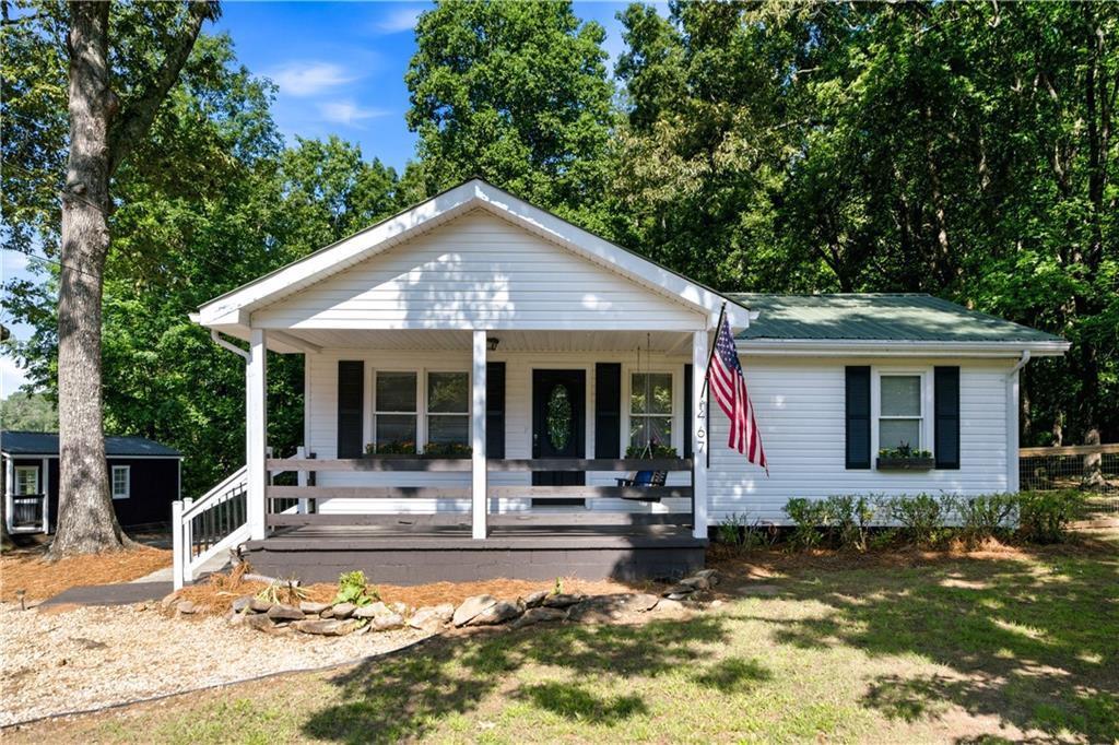 467 Sanders St., Clarkesville, GA 30523
