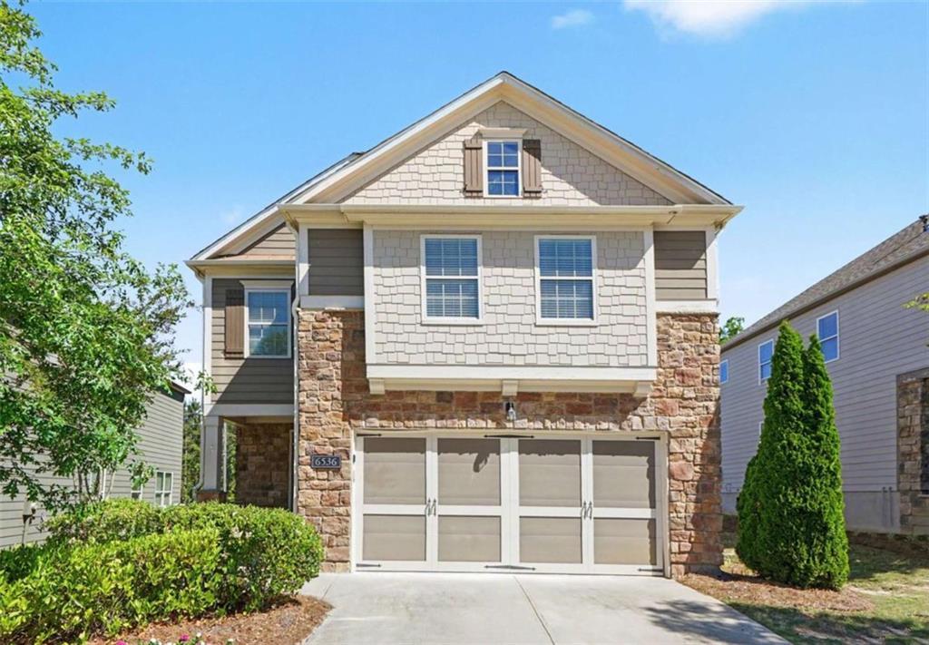 6536 Crosscreek Ln., Flowery Branch, GA 30542