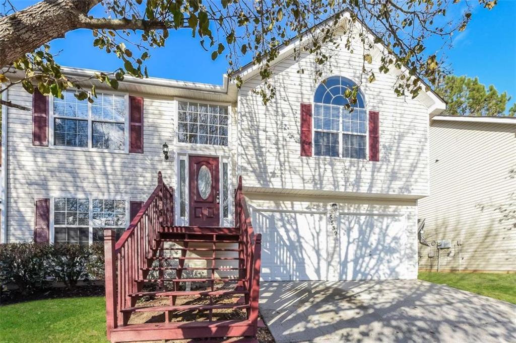 5539 Sapphire Cir., Ellenwood, GA 30294