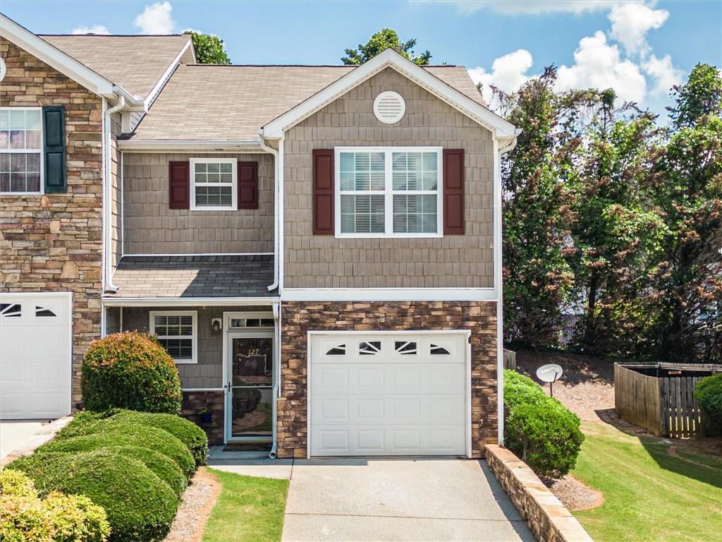 127 Linton Dr., Acworth, GA 30102