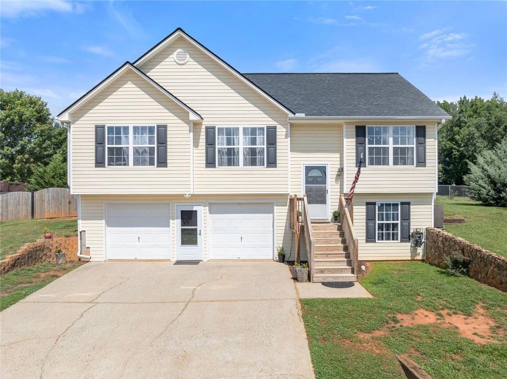 6925 Ridge Way, Gainesville, GA 30506