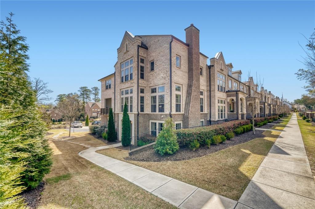 2381 Brissett Ln., Brookhaven, GA 30319
