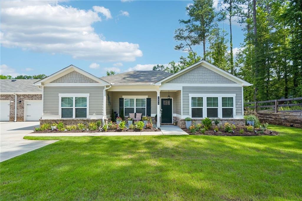 3895 Shelleydale Dr., Powder Springs, GA 30127