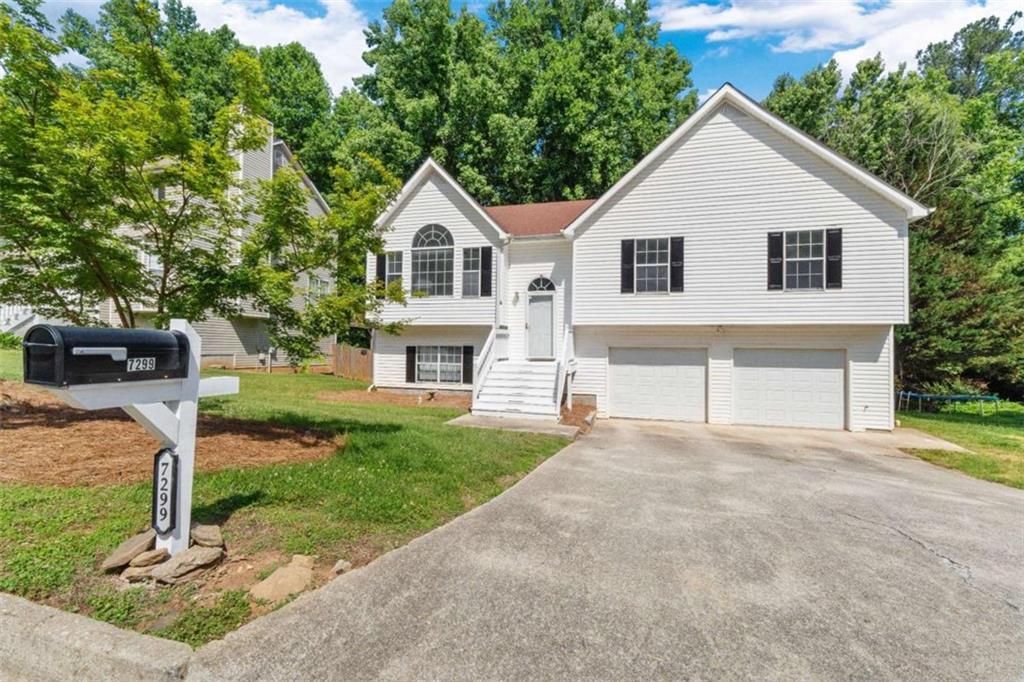 7299 Essex Dr., Douglasville, GA 30134