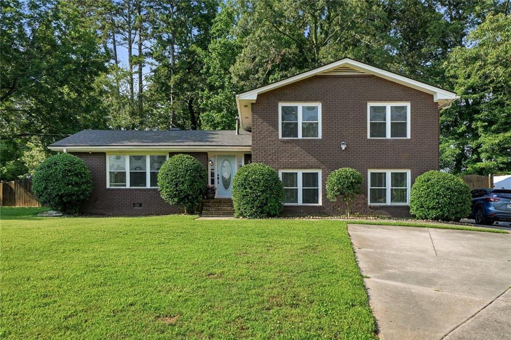 2725 Spring Dr., Cumming, GA 30041