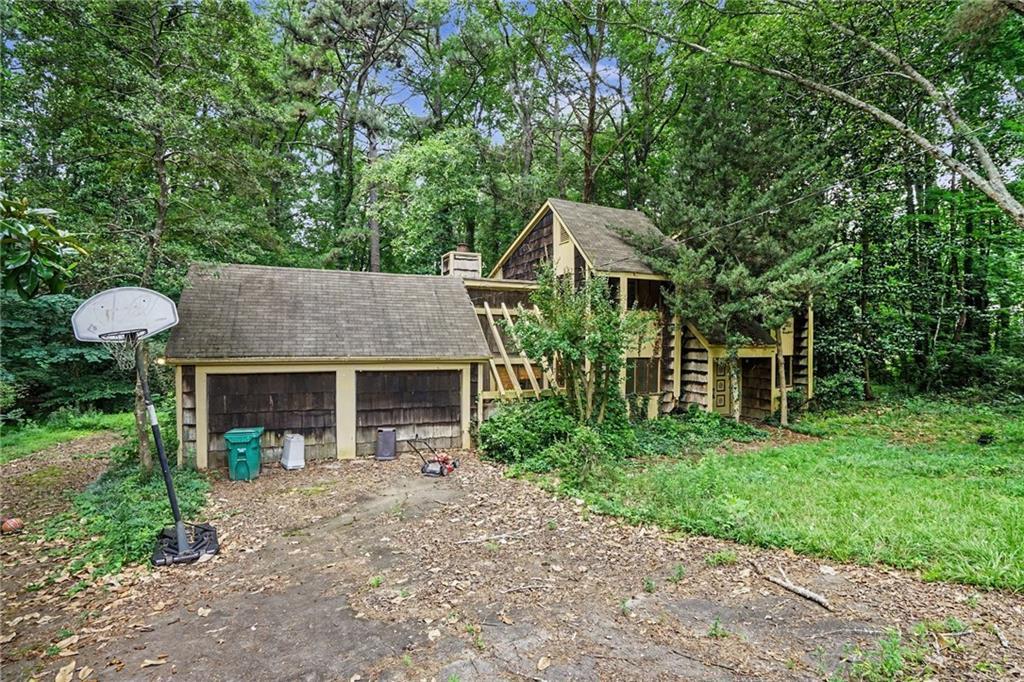5230 Essex Farms Ct., Stone Mountain, GA 30088