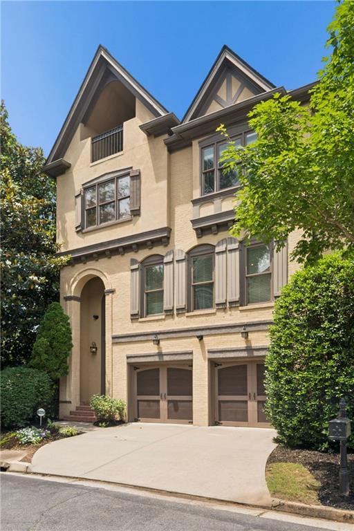 1928 Saxon Valley Cir., Atlanta, GA 30319