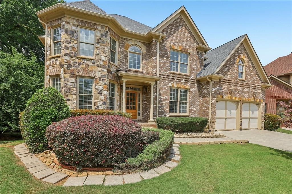 12516 Darvish Ln., Alpharetta, GA 30005