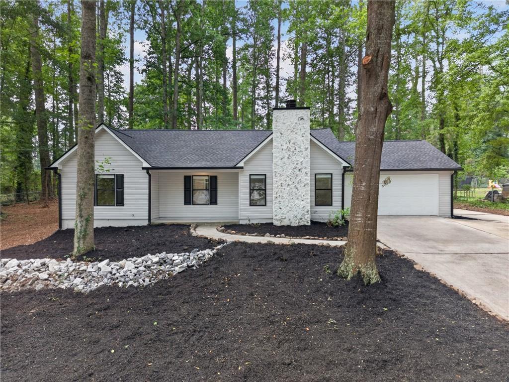 160 Running Bear Tr., Fayetteville, GA 30214