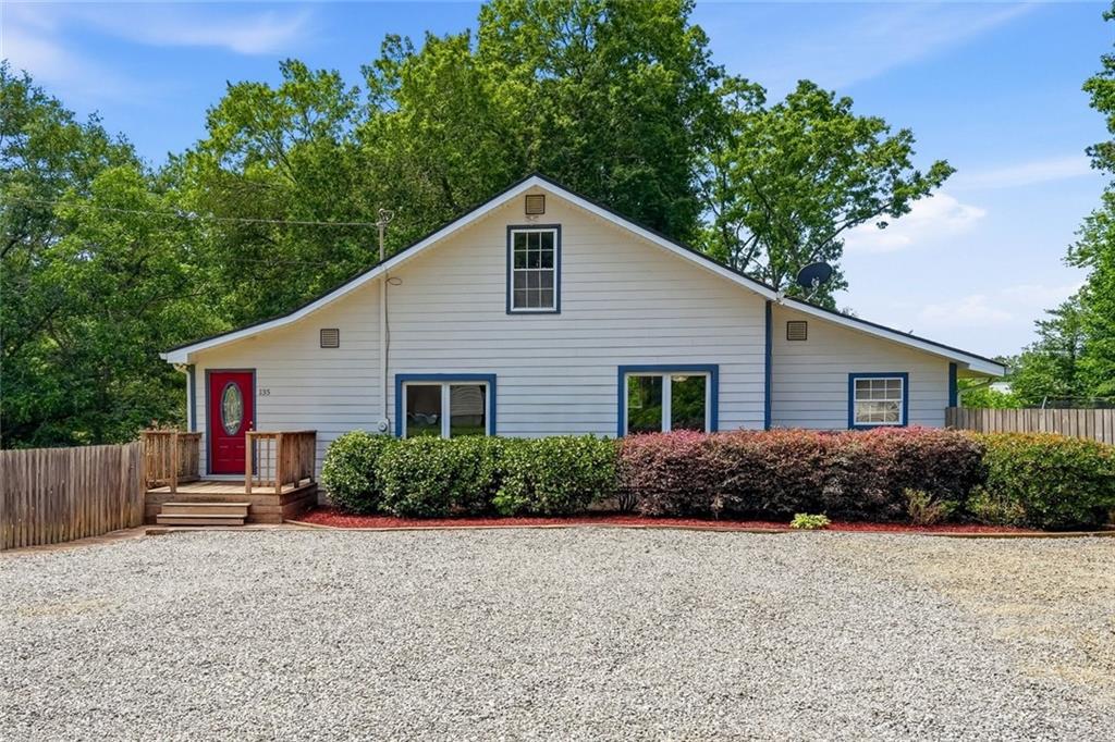 135 Grogan Rd., White, GA 30184