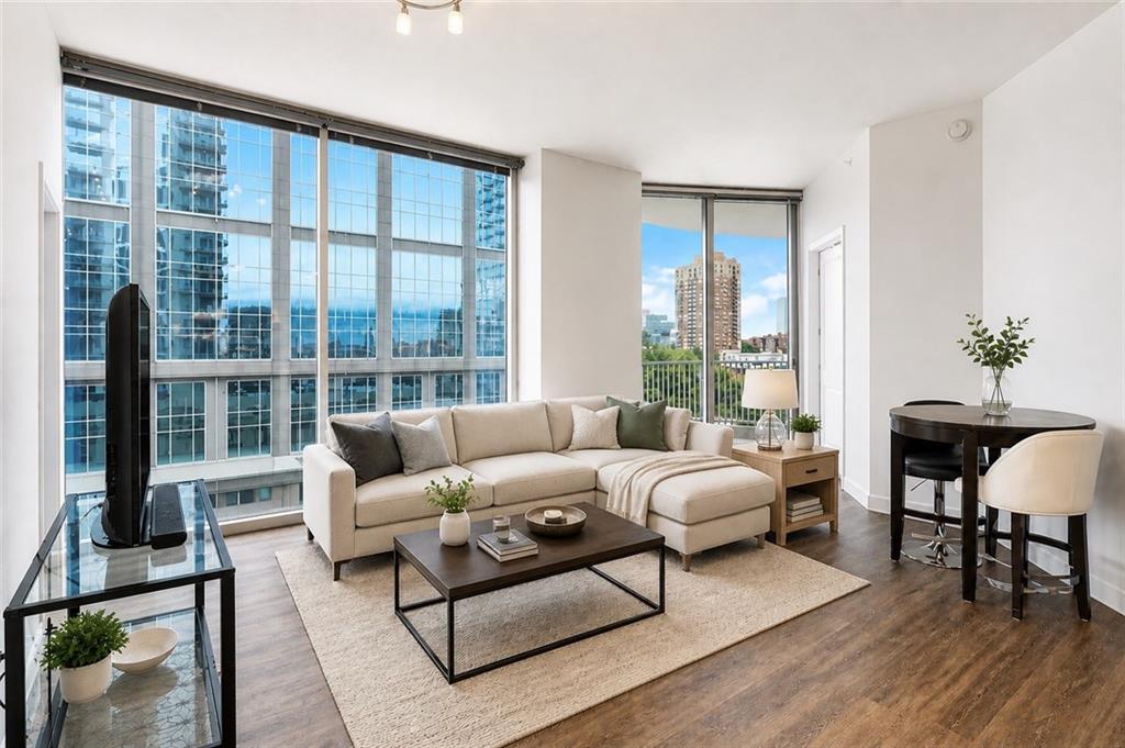 400 W Peachtree St. #806, Atlanta, GA 30308