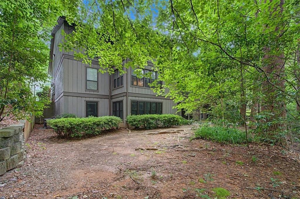 319 Smokerise Cir., Marietta, GA 30067