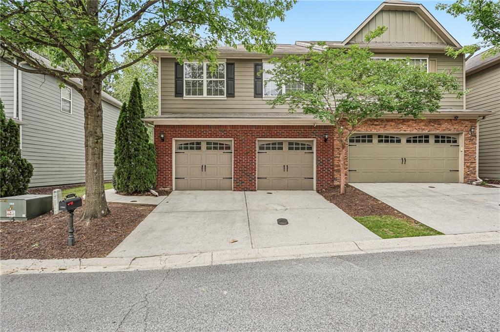 2340 Whiteoak Ln., Smyrna, GA 30080