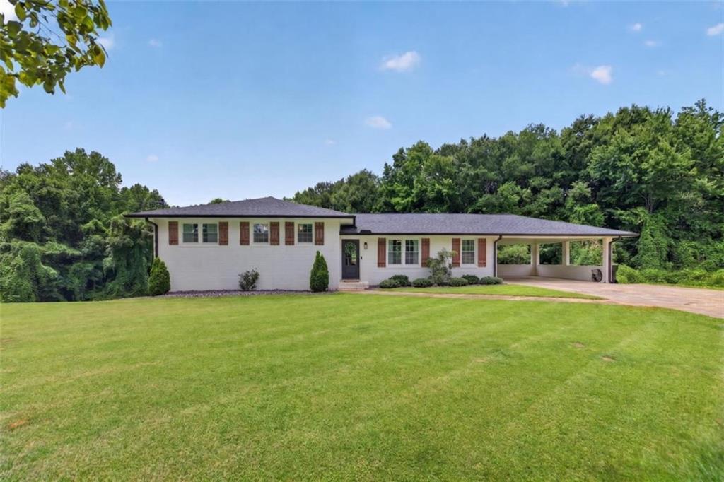 741 Buchanan St., Bremen, GA 30110