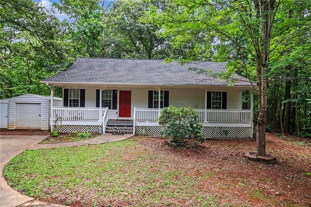 425 Tommy Thompson Way, Whitesburg, GA 30185