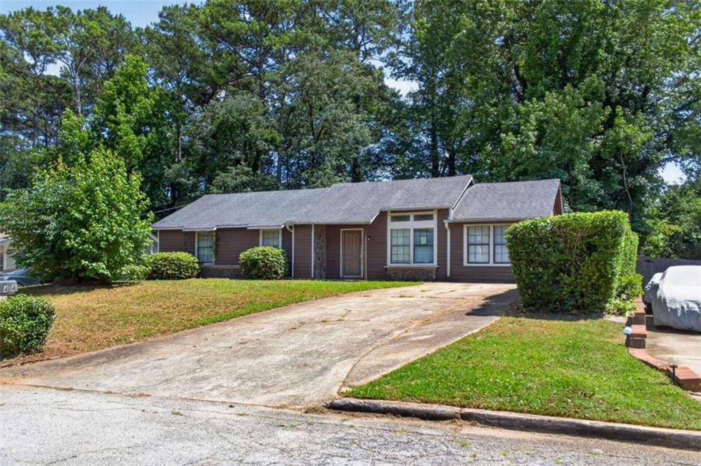 2414 Leslie Brook Dr., Decatur, GA 30035