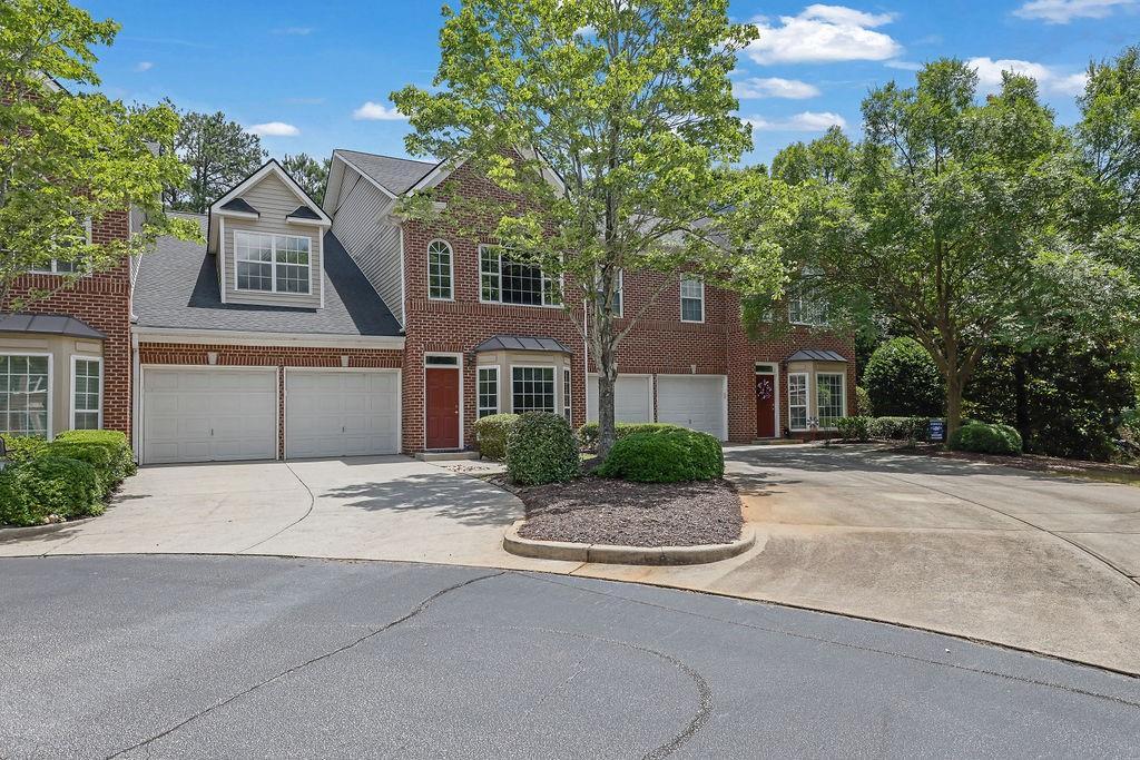 3003 Sterling Ct., Roswell, GA 30075