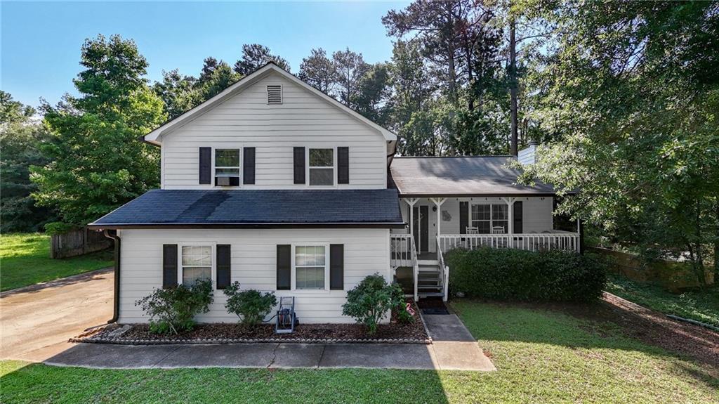2114 W Lotus Point Dr., Lithia Springs, GA 30122
