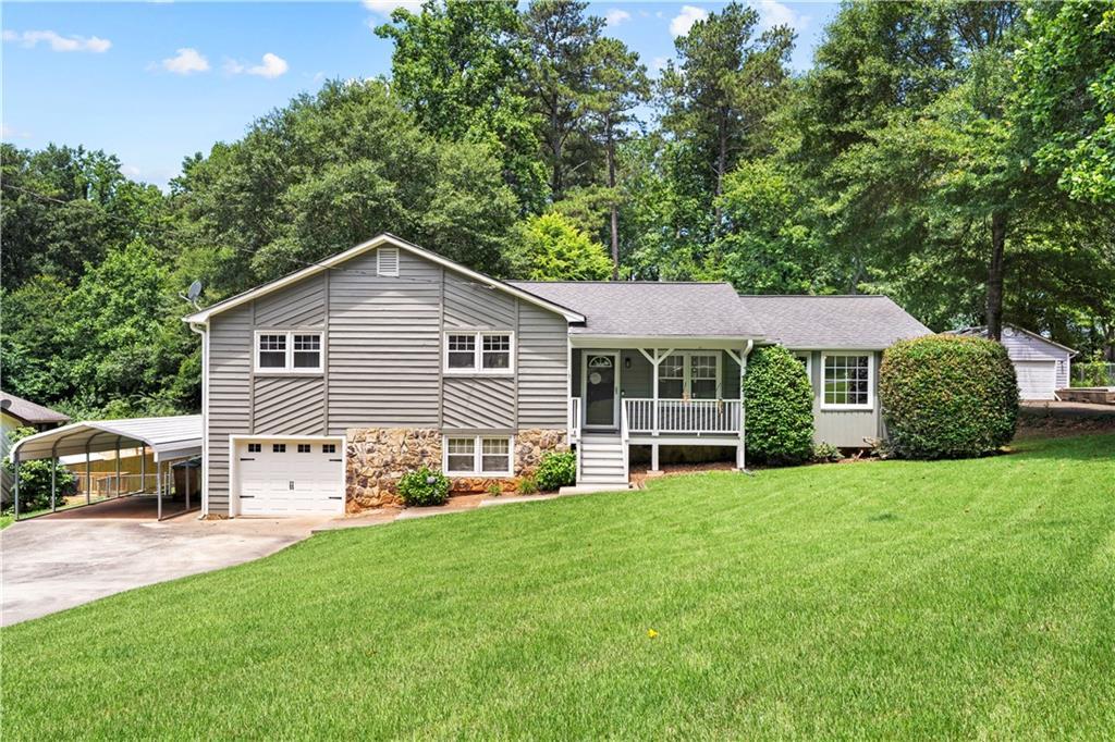 204 Bascomb Ln., Woodstock, GA 30189