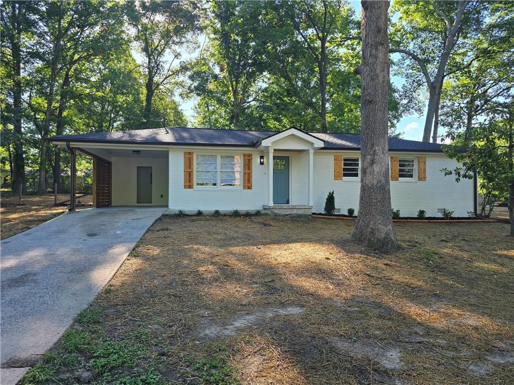 3325 Commodore Dr., Powder Springs, GA 30127