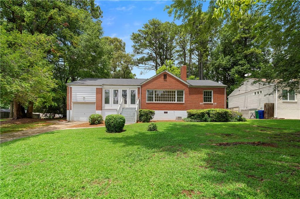2302 Wineleas Rd., Decatur, GA 30033