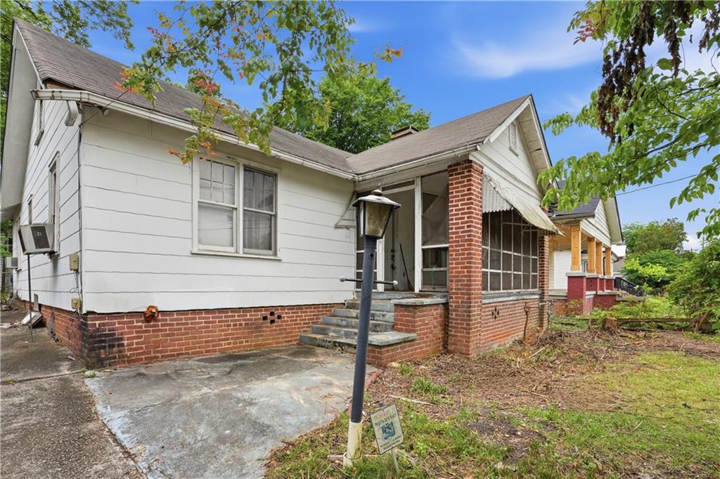 1426 Wadley Ave., Atlanta, GA 30344