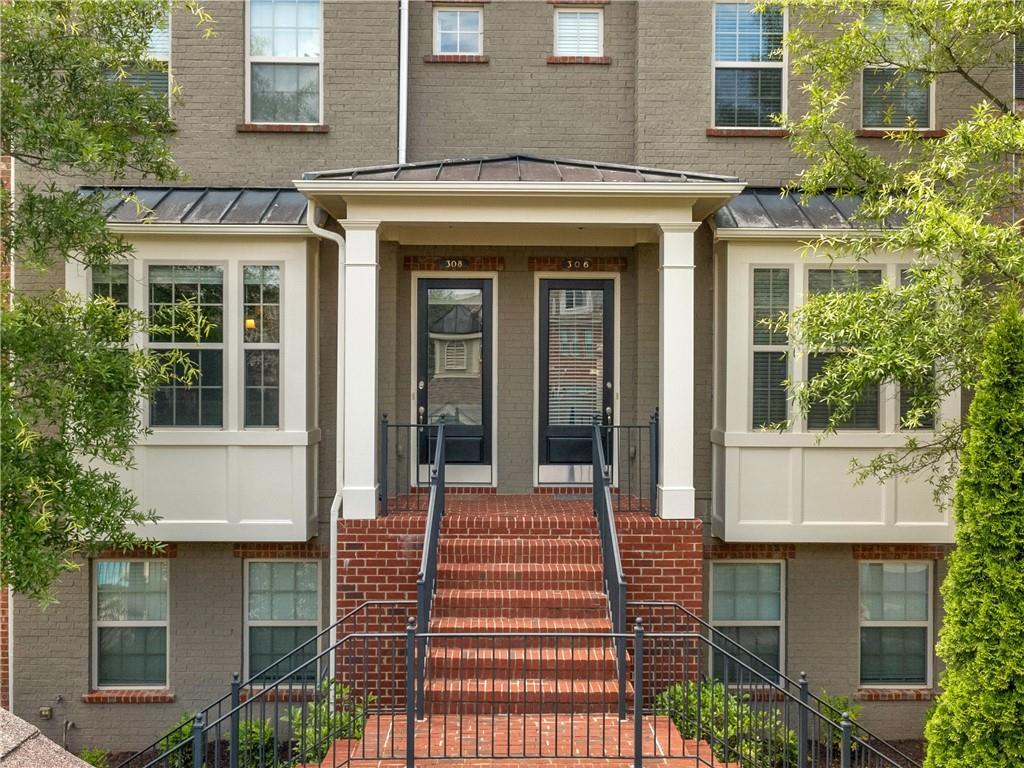 308 Alderwood Ln., Atlanta, GA 30328