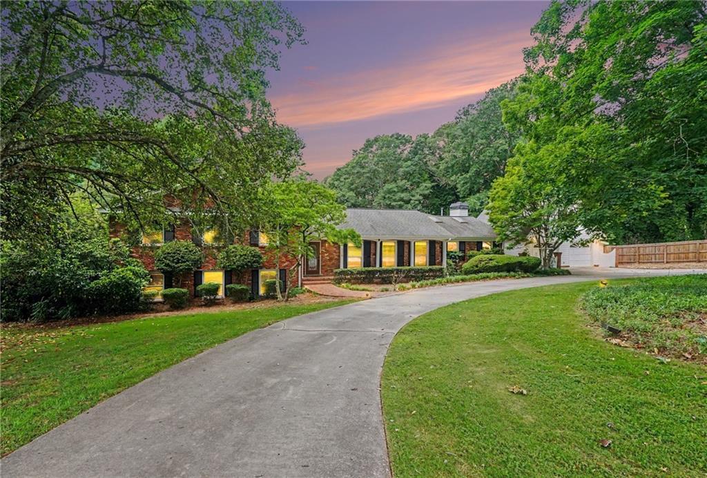 326 Fayette Dr., Winder, GA 30680