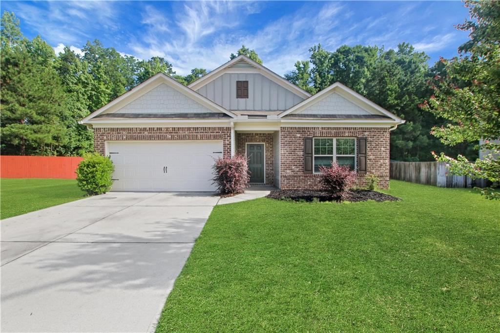 697 Scotland Dr., Dallas, GA 30132