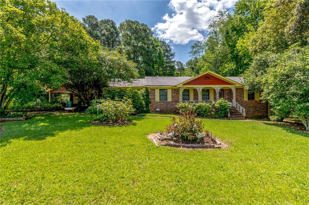 2218 Young Rd., Stone Mountain, GA 30088