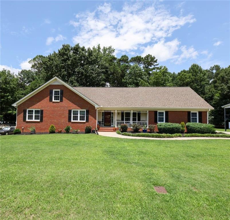 3535 Parkwood Hills Ct, Snellville, GA 30078