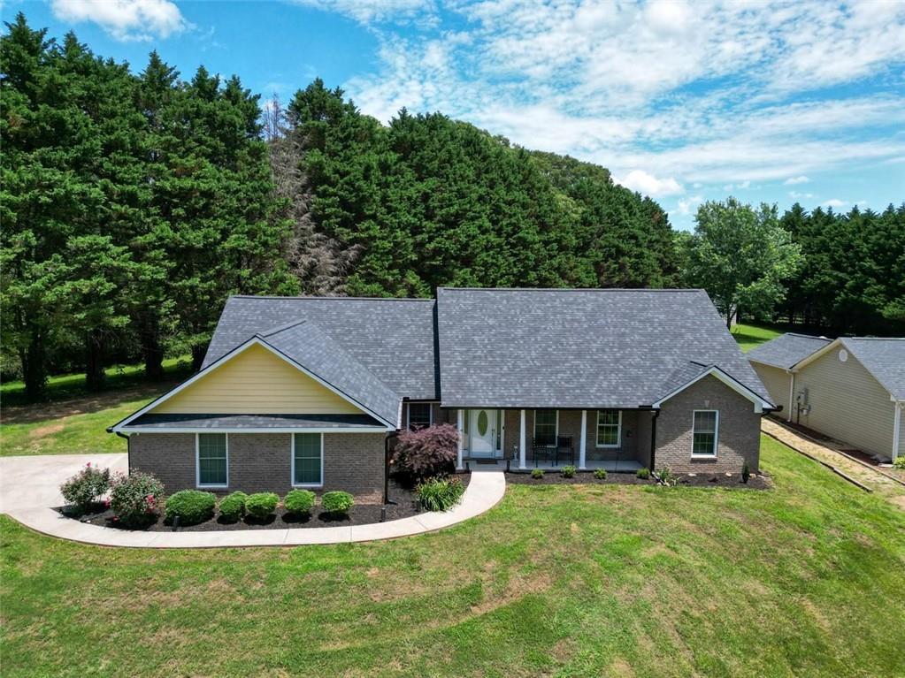 75 Eastgate Dr., Dawsonville, GA 30534