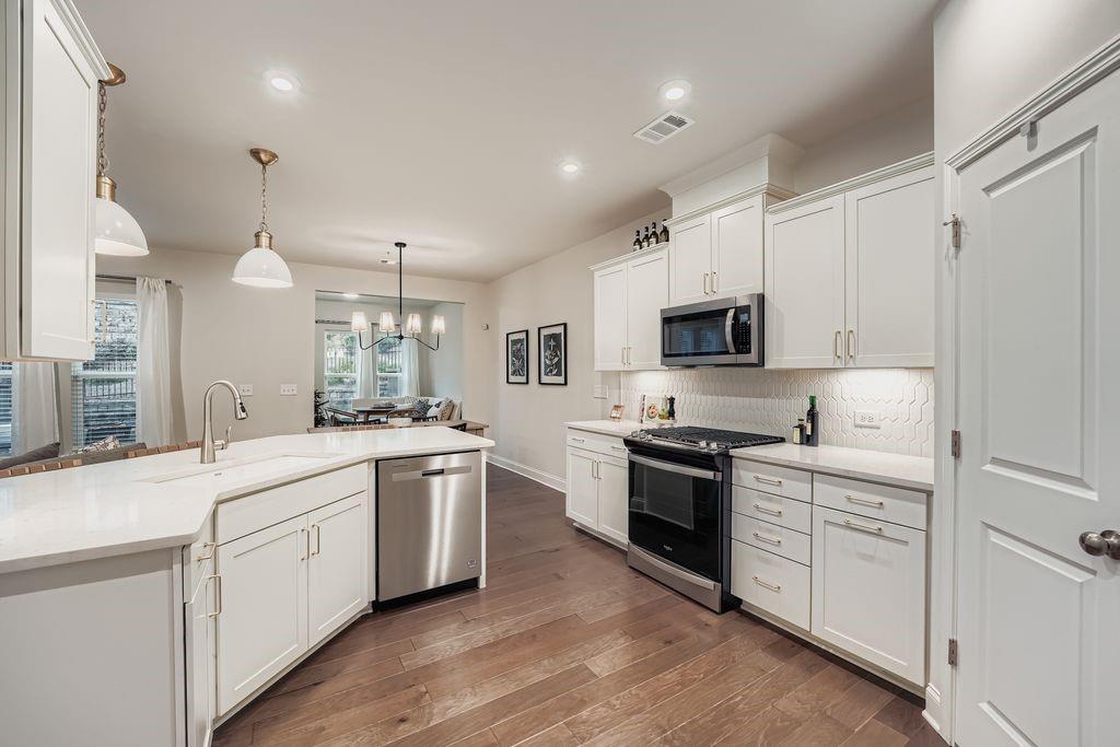 354 Watson Ave, Woodstock, GA 30189