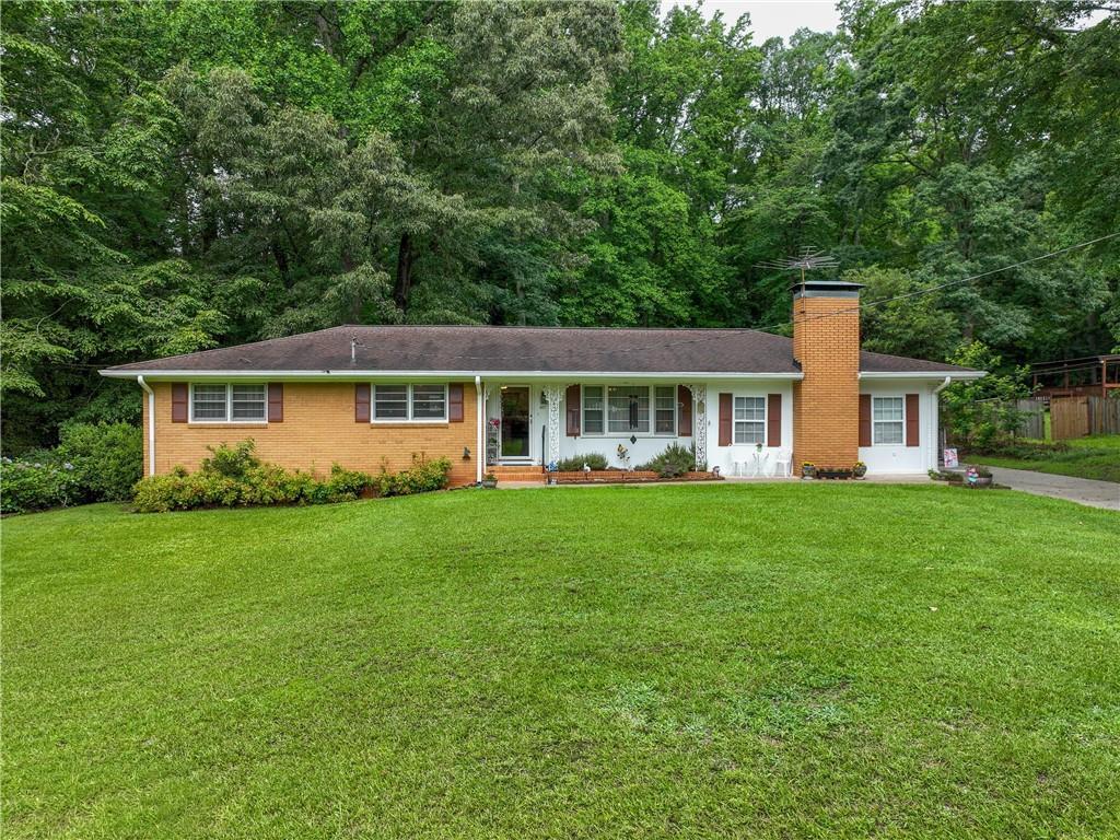 867 Sinyard Rd., Lithia Springs, GA 30122
