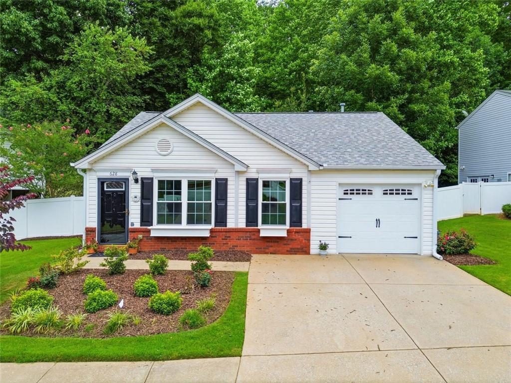 628 Spanish Oak Dr., Acworth, GA 30102