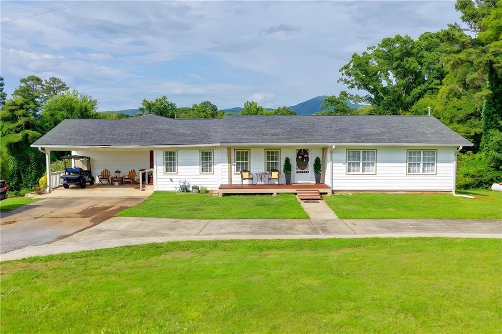 6474 Dahlonega Hwy., Clermont, GA 30527