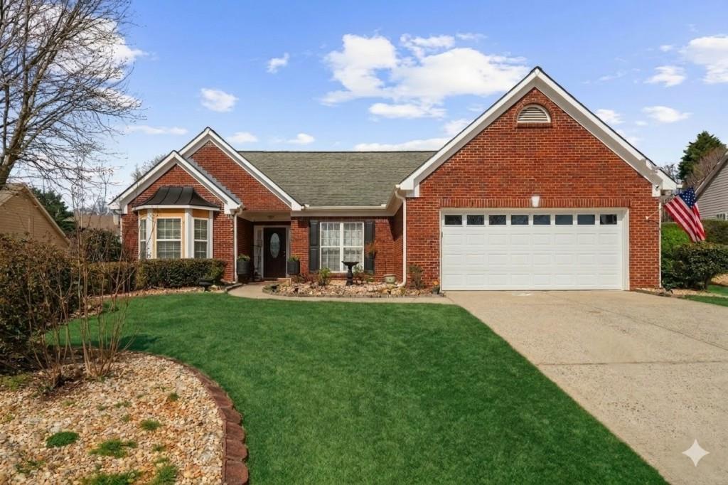 8565 Meadowgrove Ln., Gainesville, GA 30506